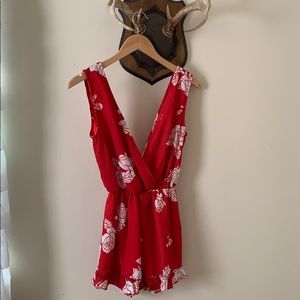 BRAND NEW red & white floral romper ♥️
